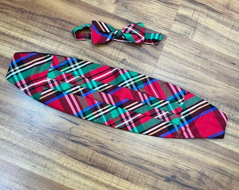 1980's Vintage Kerst Plaid Taf Cummerbund en Vlinderdas Set