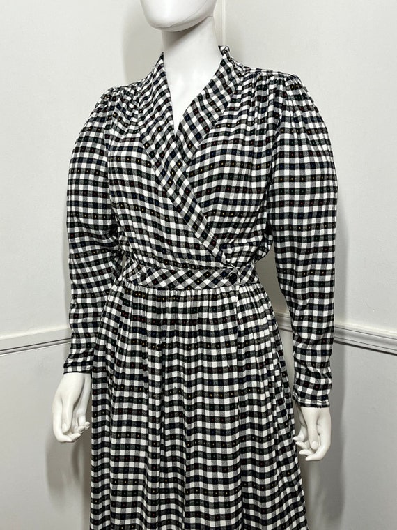 Small 1990s Vintage Flannel Check Wrap Dress by E… - image 3