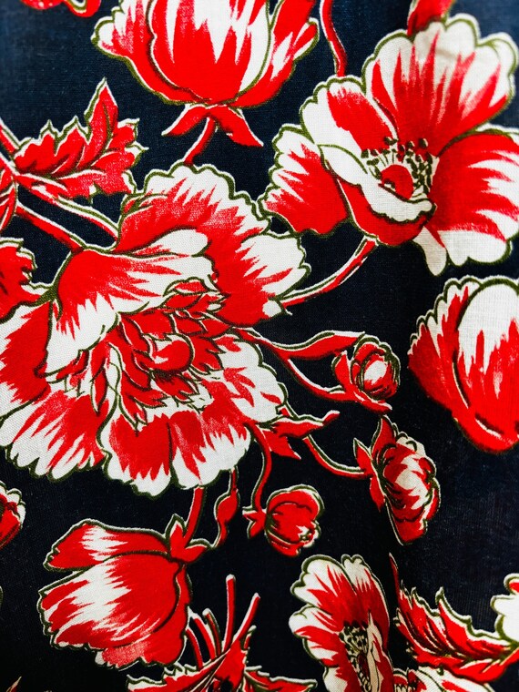 IrreverentFinery Small 1970s Vintage Navy and Red Cotton Floral Dress