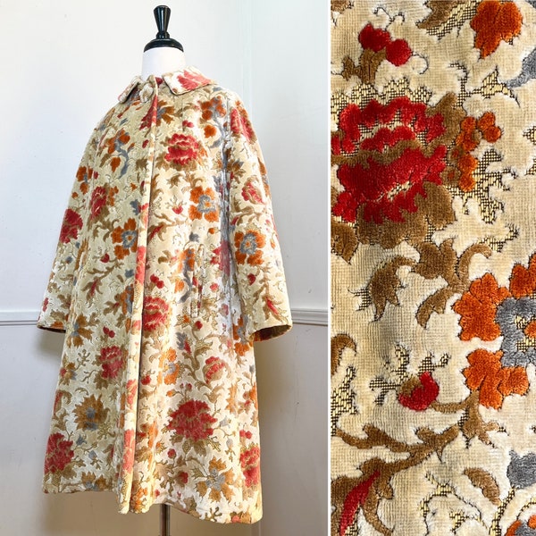 Medium | 1960's Vintage Ivory and Peach Tapestry Swing Coat | Carpet Coat