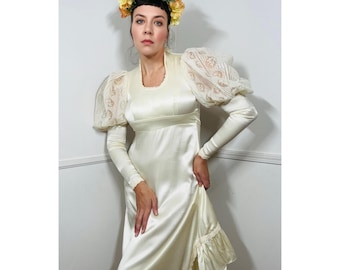 Small 1970s Vintage Cream Satin Juliet Sleeve Gown by Gunne Sax