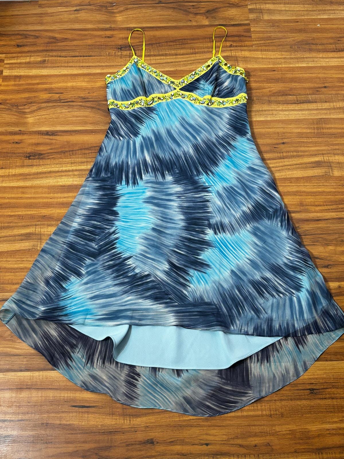 信頼も高い Large Y2K Vintage Silk Beaded Dress by BCBG Max Azria - Etsy ニット+セーター