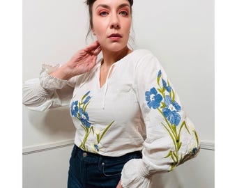 Blusa pequeña de algodón vintage Y2K con bordado floral de Rona's