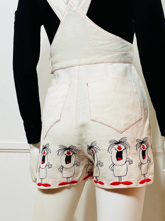 Small 1970s Vintage Novelty Embroidered Shortalls - image 6