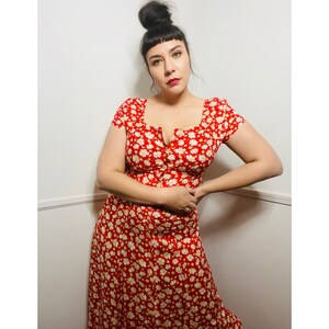 Medium 1990s Vintage Red Daisy print Maxi Dress by MODA INTL