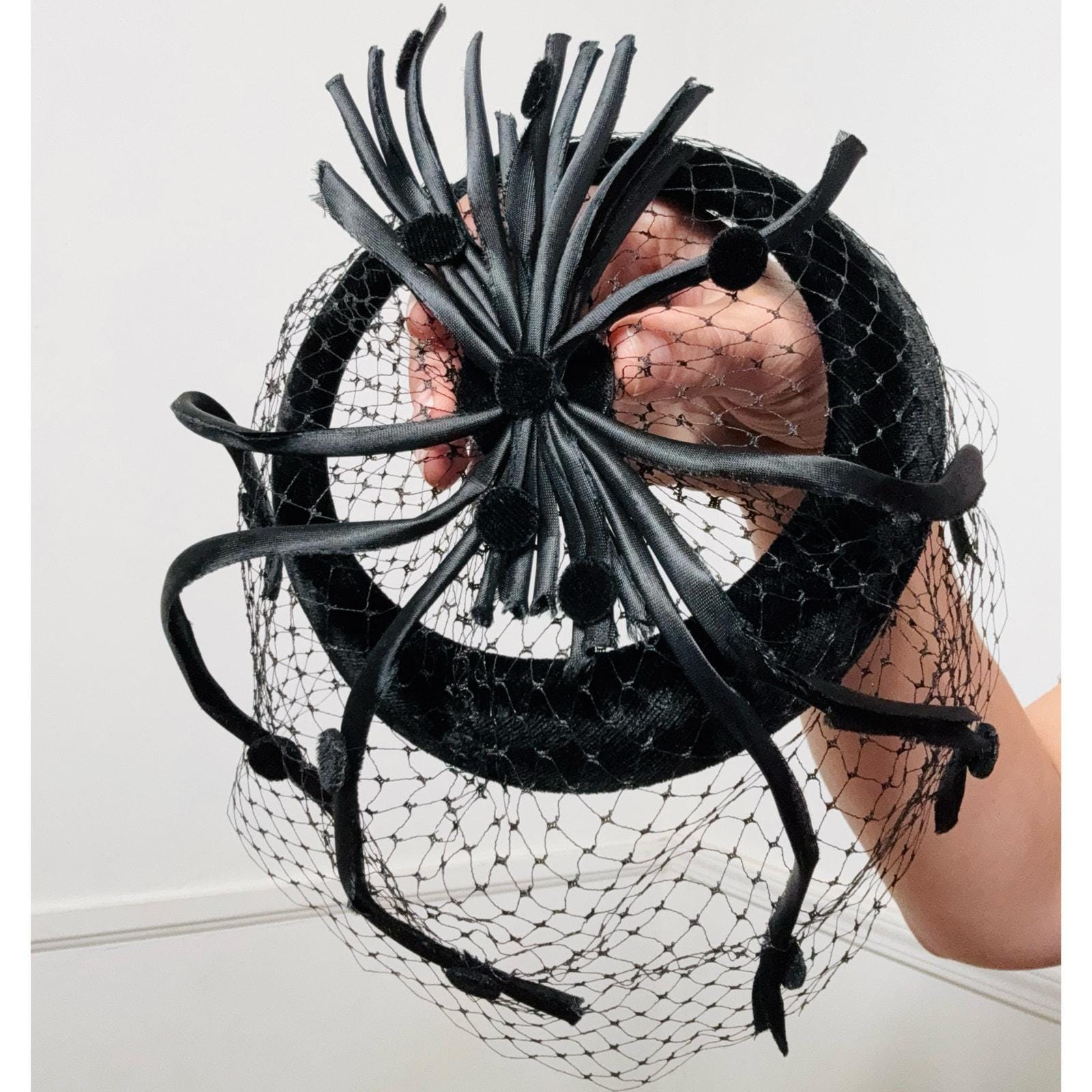 1950s Fifth Ave. Designers Group Wide‎ Brim Hat w/Velvet  display picture 2