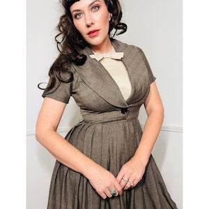 Small 1950s Vintage Brown Plaid Day Dress