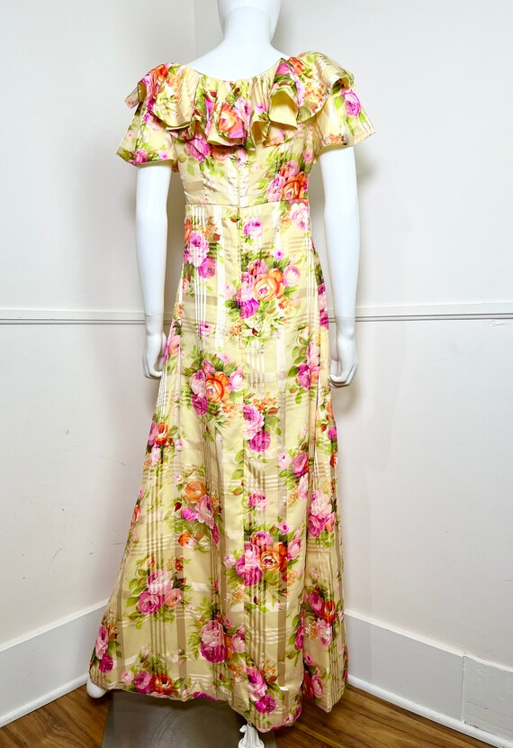 Medium to Large 1970's Vintage Yellow Plaid Flora… - image 7