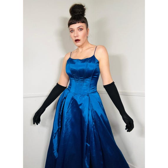 jessica mcclintock blue dress 1970s Jessica McClintock Blue Silk Victorian Dress – 3 Women