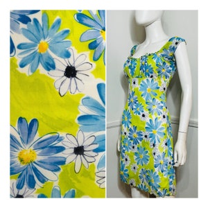 Medium Y2K Vintage Lime Green and Blue Daisy Print Dress