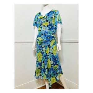 Medium to Large Y2K Vintage Blue Floral Silk Blouse and Skirt Set by Robbie Bee