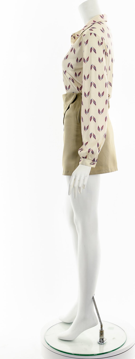 Feather Printed Peter Pan Blouse - image 9