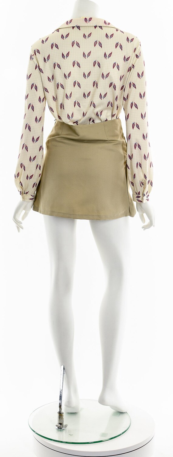 Feather Printed Peter Pan Blouse - image 7