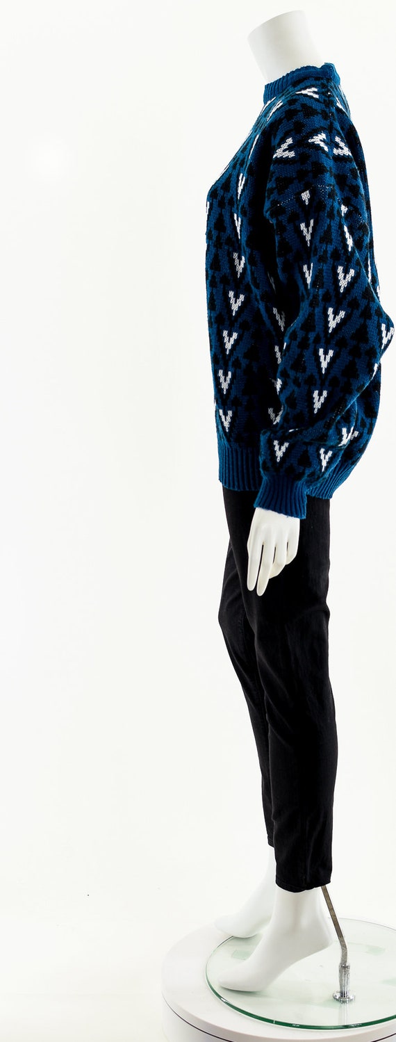 Blue + Black Geometric Sweater - image 9