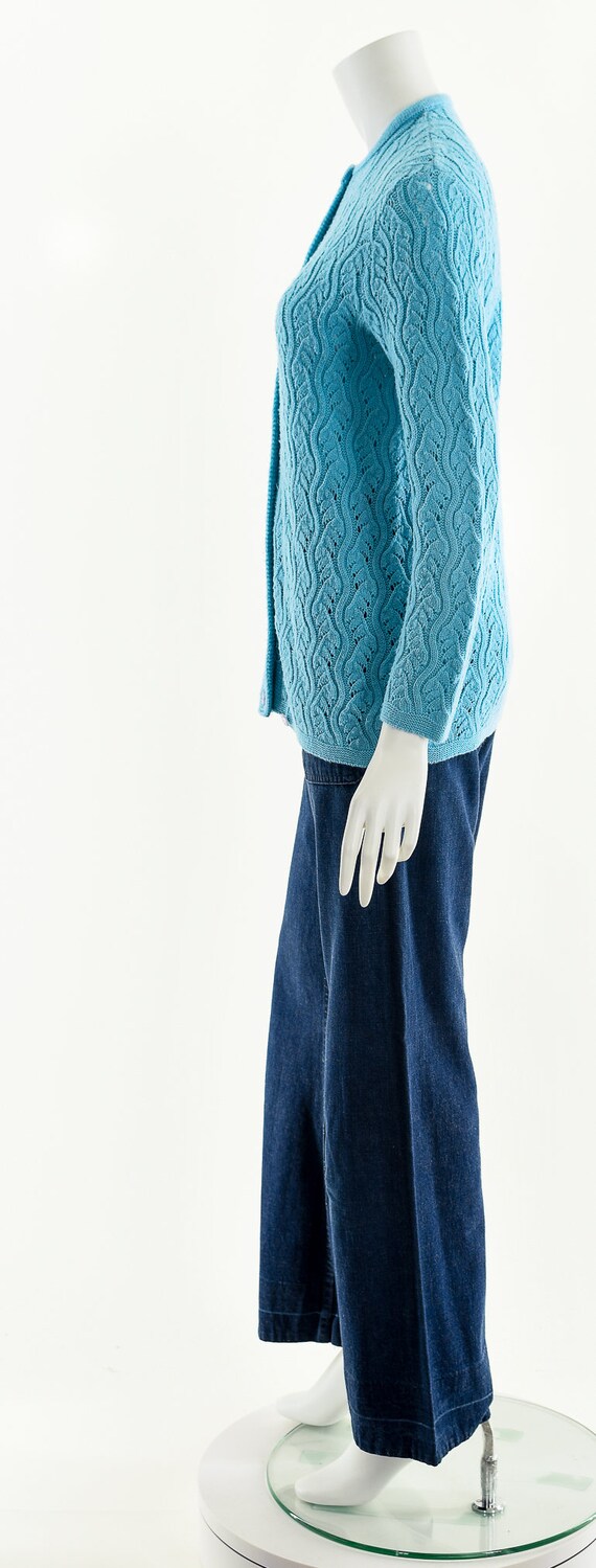 60's Turquoise Wavy Knit Cardigan Sweater - image 9