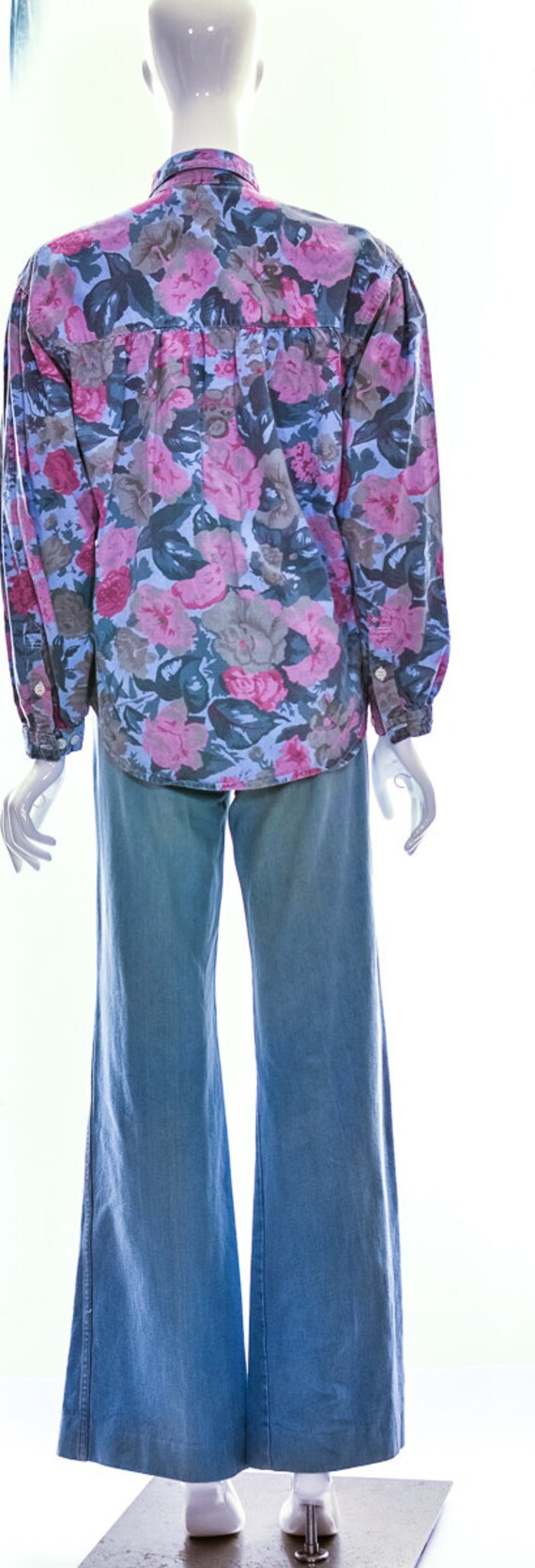 Floral Chambray Denim Button Down shirt - image 4