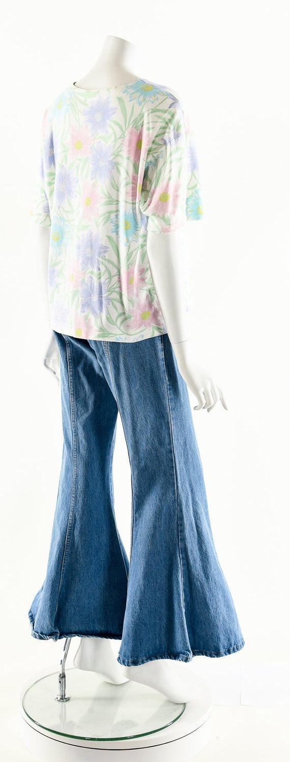 90s Daisy Tshirt,Pastel Rainbow Floral Top,Vintag… - image 6