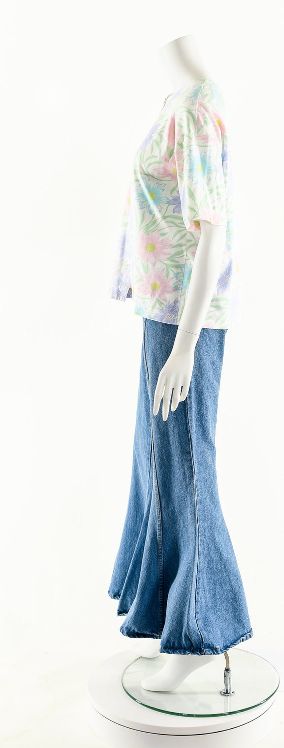 90s Daisy Tshirt,Pastel Rainbow Floral Top,Vintag… - image 9