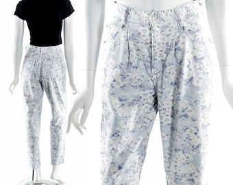 Vaqueros mom de estampado floral pastel de los 90