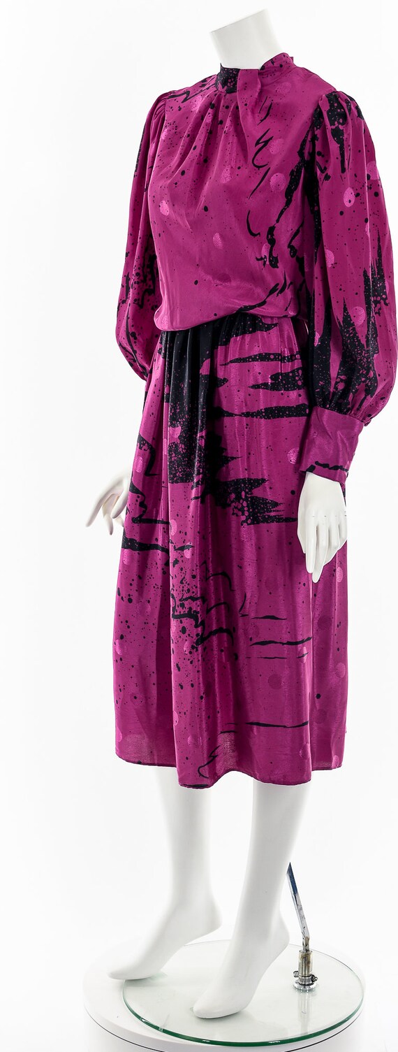 Abstract Purple Balloon Sleeve Dress - image 10