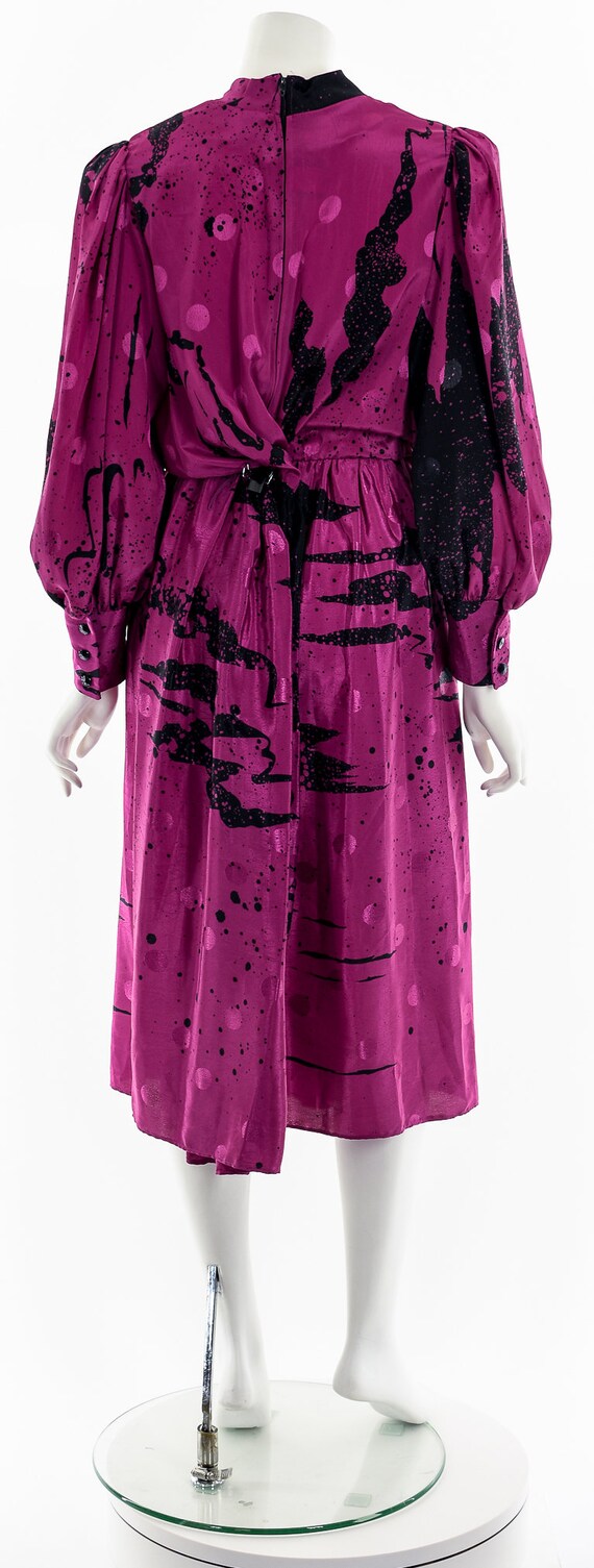 Abstract Purple Balloon Sleeve Dress - image 7