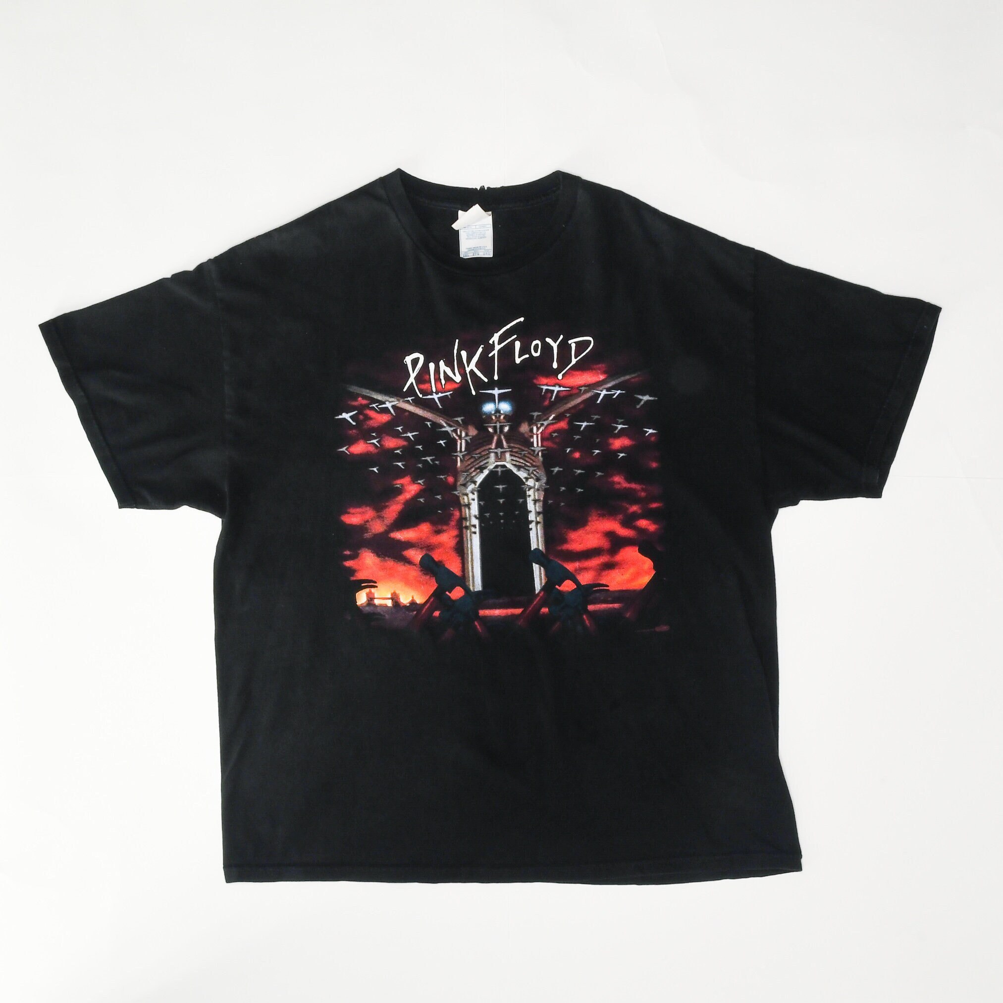 Vintage Pink Floyd 1997 the Wall Rock Band Tee - Etsy