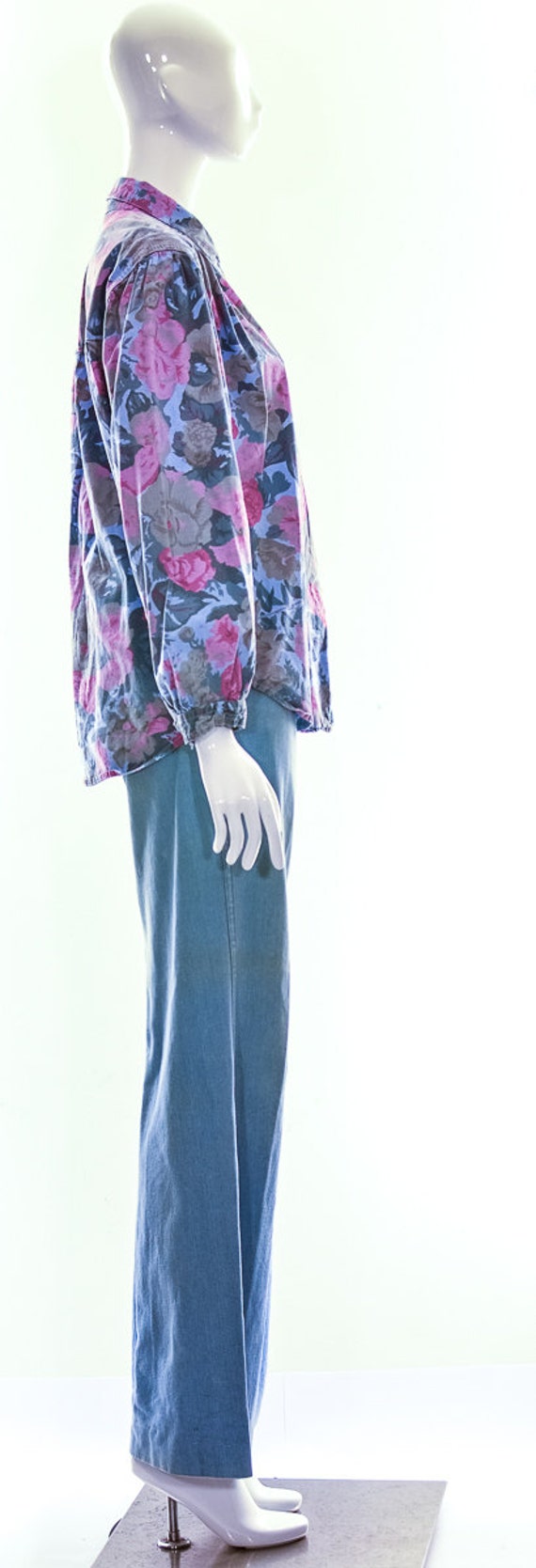 Floral Chambray Denim Button Down shirt - image 3