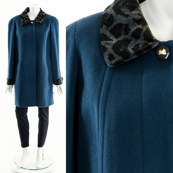 Green coat with leopard deals collar