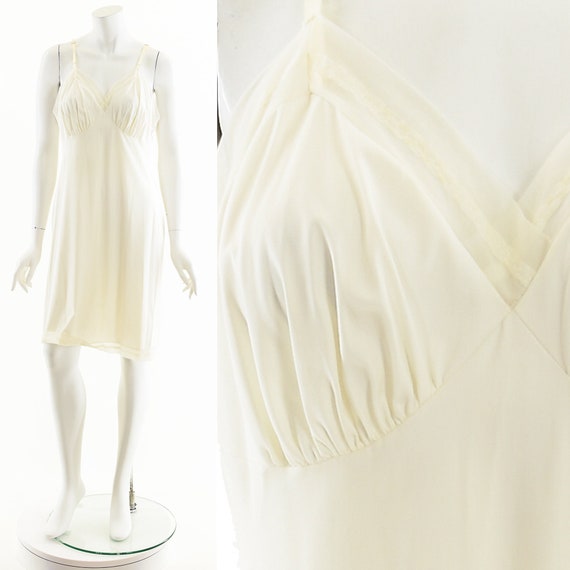 White Simple Vintage Slip Dress 60s