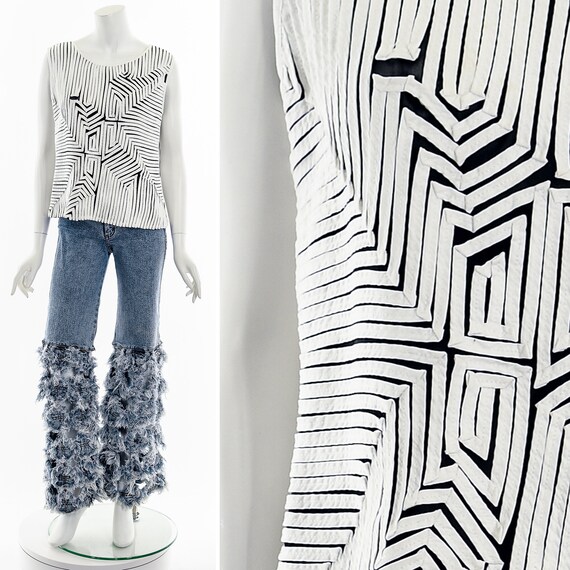 Labyrinth Maze Stretchy Mesh Shell - image 2