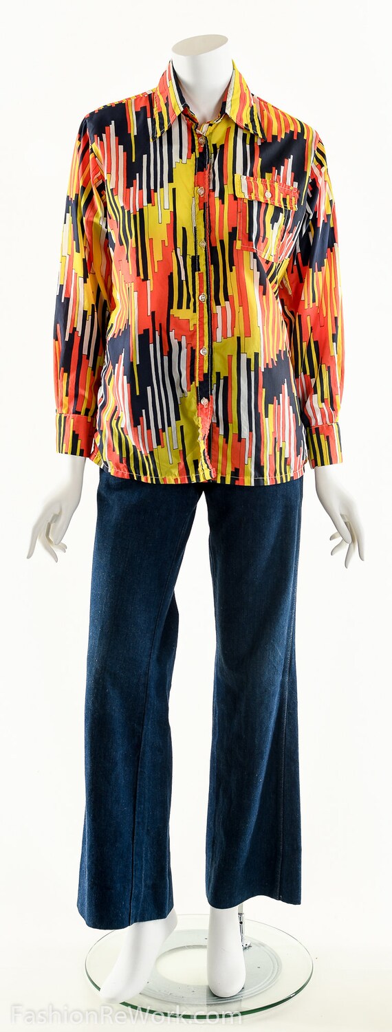 Novelty Print Button Down Blouse, 70’s Funky Abst… - image 9