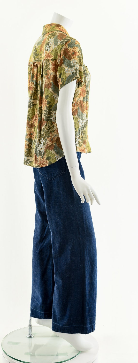 Muted Tropical Floral Blouse - image 6