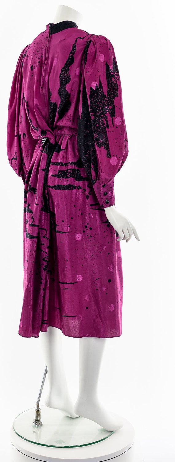 Abstract Purple Balloon Sleeve Dress - image 6