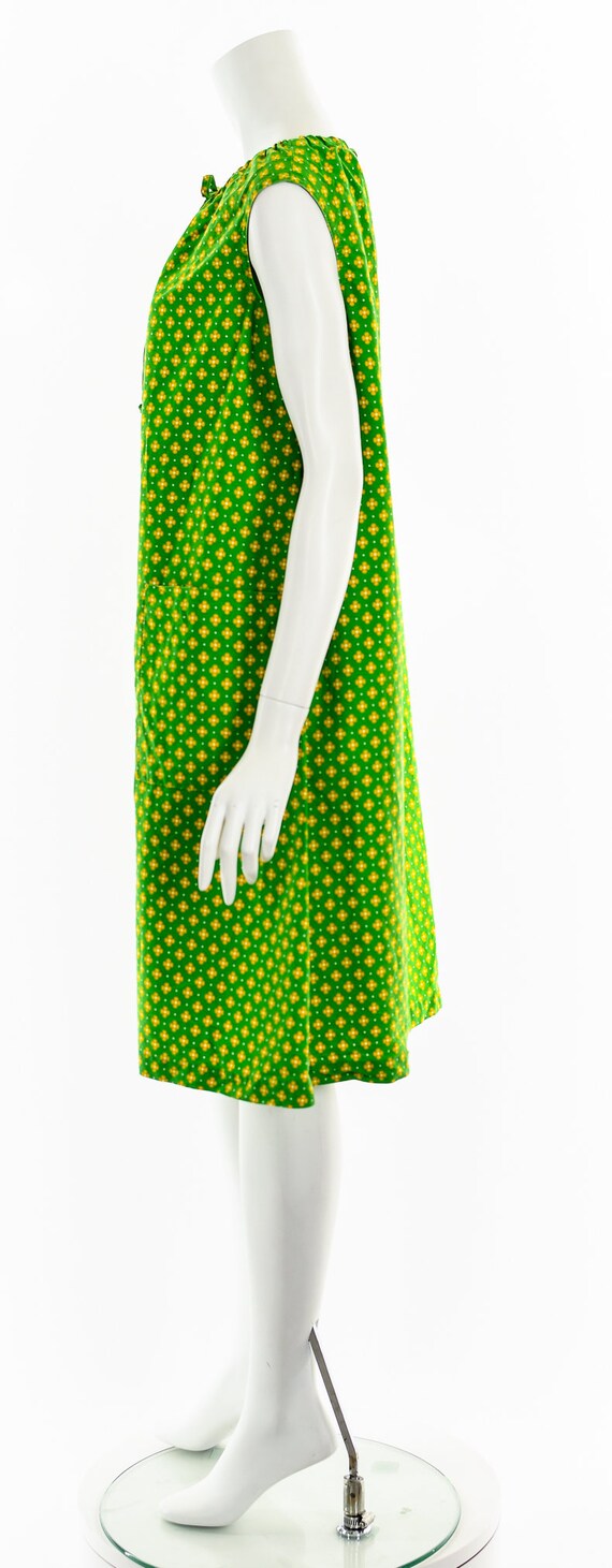 Lime Green Daisy Cotton Shift Dress - image 9