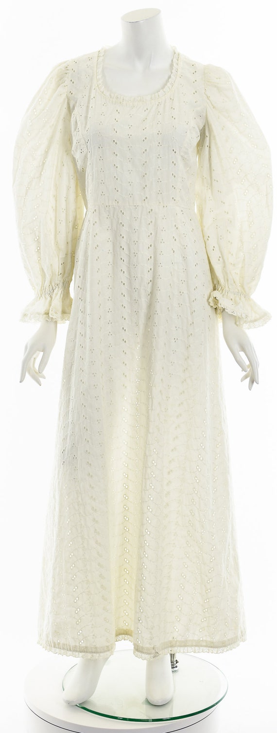 White Eyelet Victorian Bohemian Dress - image 4