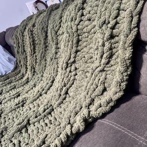 Handmade Chunky Knit Blanket – Soft Olive Green Chenille Throw – Cozy Cable Knit Decor – Plush Couch or Bed Accent – Knots & Keeps