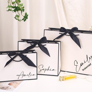 Personalized Bridesmaid Gift Bags,Custom Wedding Gift Bags,Bachelorette Party Bag,Welcome Gift Bag,Bridal Party Gift Bags,Thank You Gift Bag