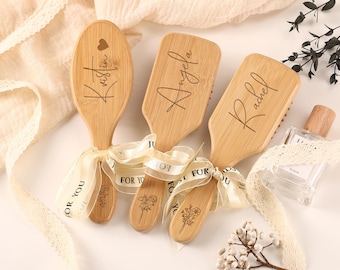 Personalized Bridesmaid Wood Comb, Custom Name, Wedding Favor