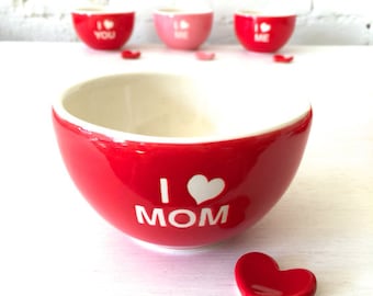 Gifts for mom, Handmade I Love Mom Porcelain Red Bowl and Heart Cutlery Rest with Love Heart Gift Tag Set, Lovely Mother's gifts Idea