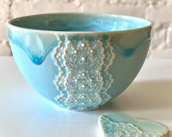 Handmade Blue Porcelain Lace Bowl, Ceramic Lace Bowl with Heart Lace Cutlery Rest Set, Lace Pottery Bowl for Lace and Blue Lover