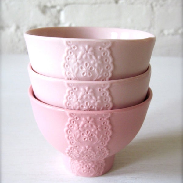 Set of 3 Pink Pink Pink Porcelain Lace Bowls