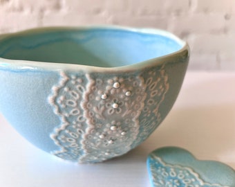 Handmade Baby Blue Porcelain Lace Bowl, Ceramic Lace Bowl with Heart Lace Cutlery Rest Set, Lace Pottery Bowl