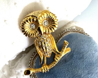 Vintage Gold TOne Rhinestone Owl Brooch, Owl on Branch Pin