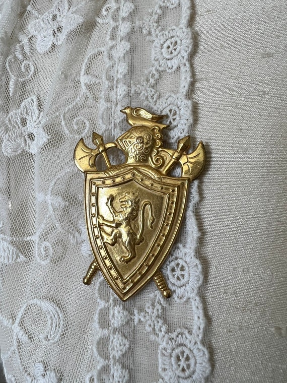 Vintage Signed Mariam Haskell Crest Brooch, Desig… - image 4
