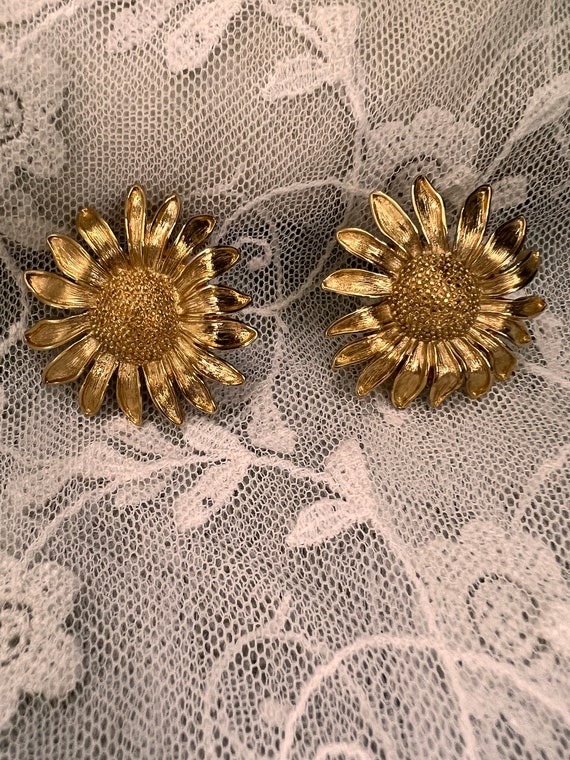 Vintage Monet Clip On Sunflower Earrings, Gold Ton