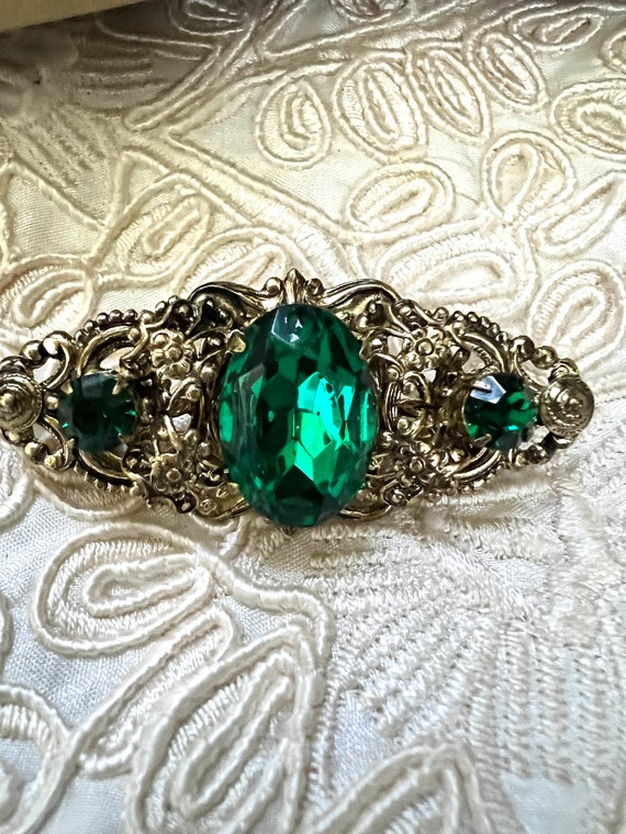 Vintage Ornate Brooch with Emerald Green Stones, S