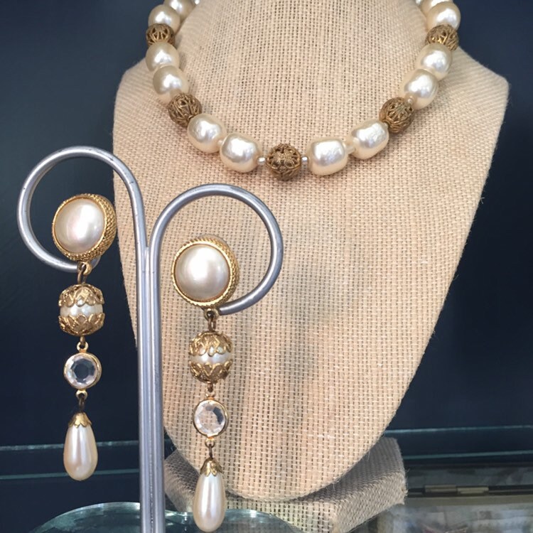 Vintage Signed Mariam Haskell Baroque Pearl Necklace With
