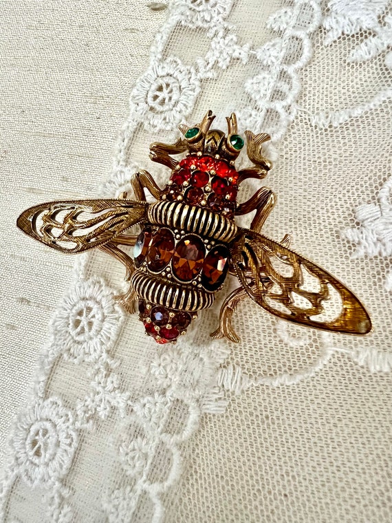 Vintage Signed Joan Rivers Extra Large Bee Brooch,
