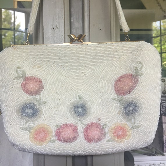 la regale beaded clutch