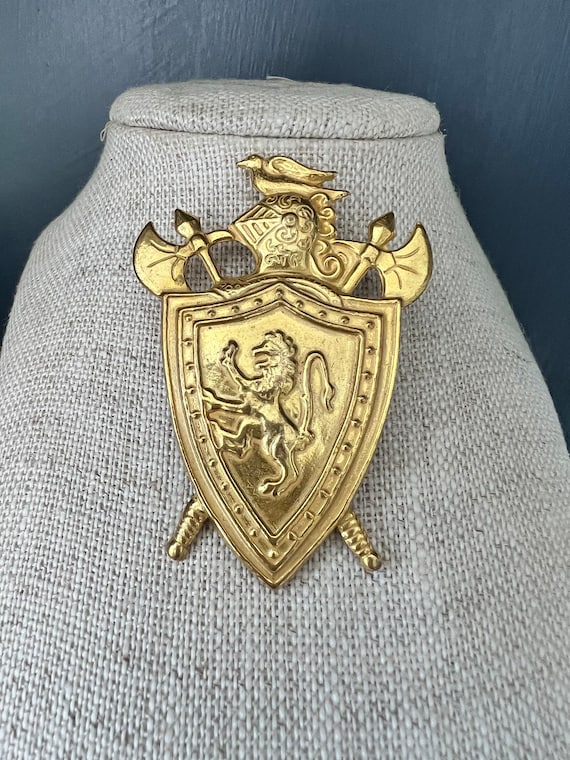 Vintage Signed Mariam Haskell Crest Brooch, Desig… - image 3